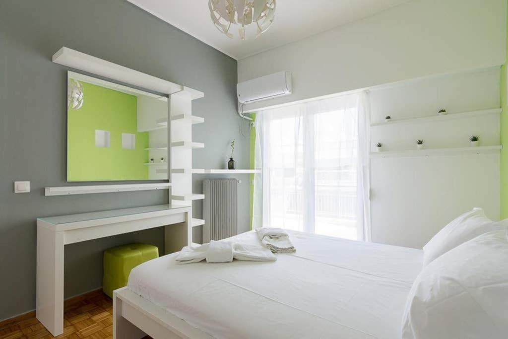 Апартаменти Sunlit 2Br Oasis In Metaxourghio 3Min From Metro Афіни Екстер'єр фото