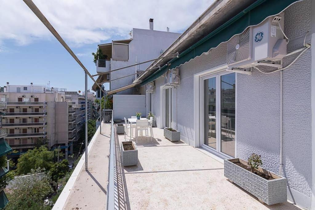Апартаменти Sunlit 2Br Oasis In Metaxourghio 3Min From Metro Афіни Екстер'єр фото