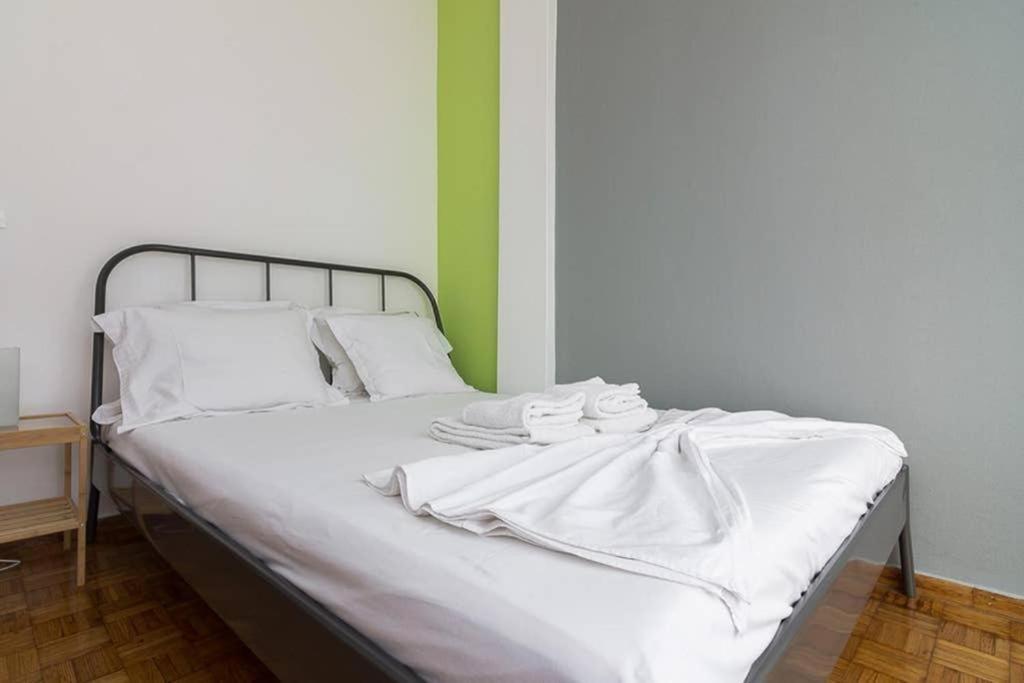 Апартаменти Sunlit 2Br Oasis In Metaxourghio 3Min From Metro Афіни Екстер'єр фото