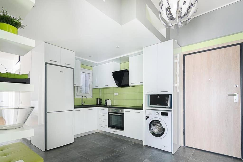 Апартаменти Sunlit 2Br Oasis In Metaxourghio 3Min From Metro Афіни Екстер'єр фото
