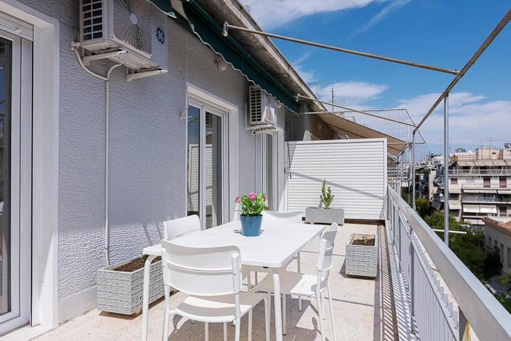 Апартаменти Sunlit 2Br Oasis In Metaxourghio 3Min From Metro Афіни Екстер'єр фото